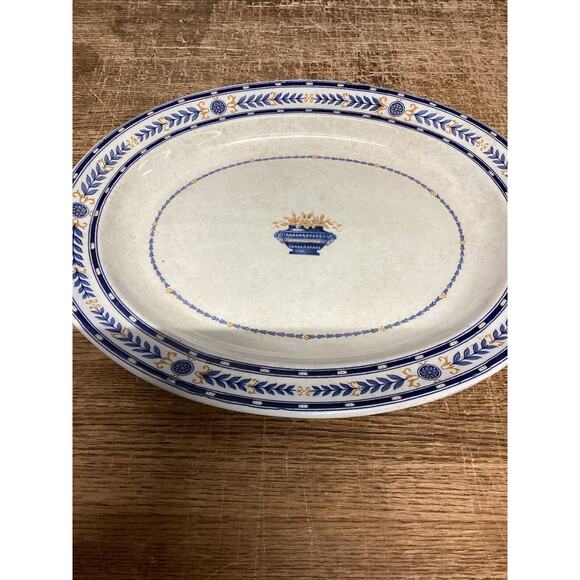 The Ethuria- Wedgwood Oval Floral Serving Dish - England - 14.5x11.75” - Picture 2 of 11